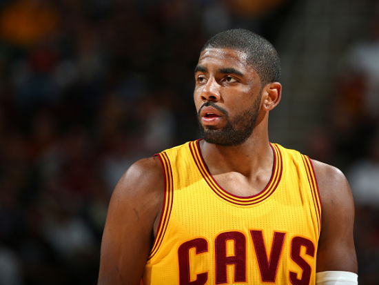 边后卫适时 边后卫适时